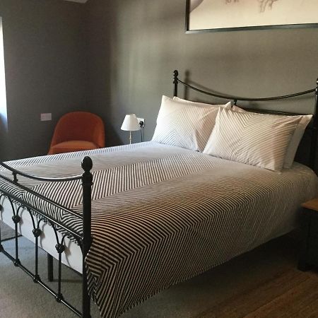6 Beili Priory Apartment Абъргавени Екстериор снимка