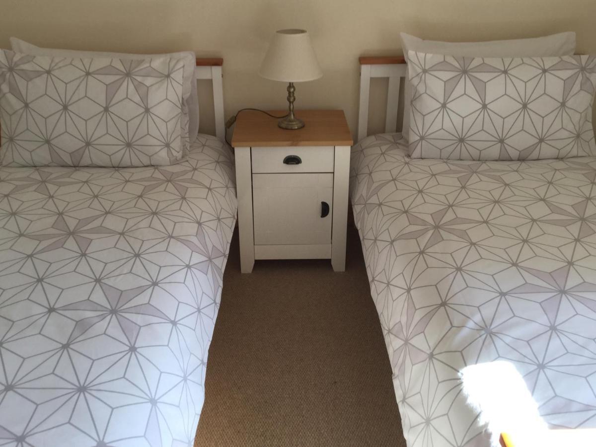 6 Beili Priory Apartment Абъргавени Екстериор снимка